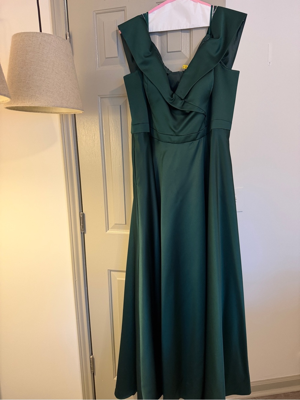 Elegant Emerald Green Satin A-Line Dress